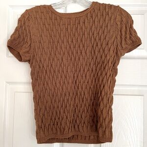 Short sleeve knit